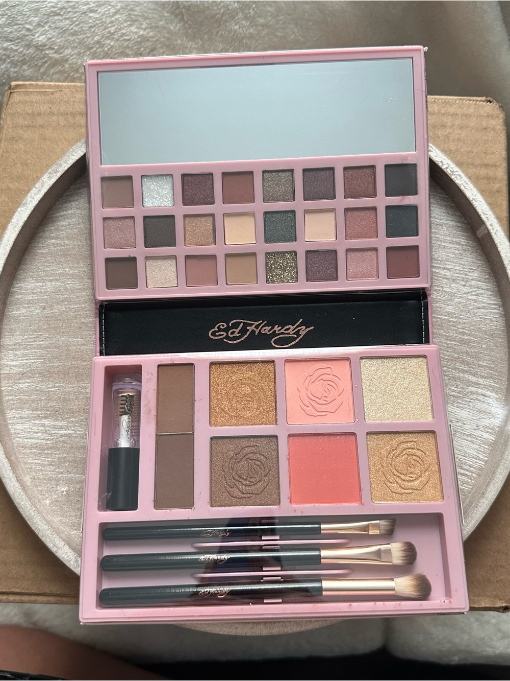 Ed Hardy 36-Piece Total Eye & Face Palette - NWT - Picture 5 of 9